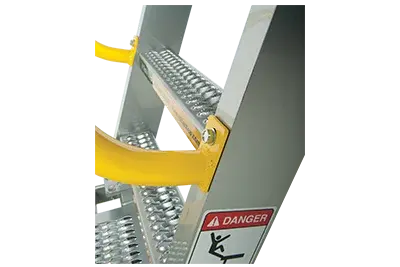 c-series cantilever ladder aggressive grip strut tread detail