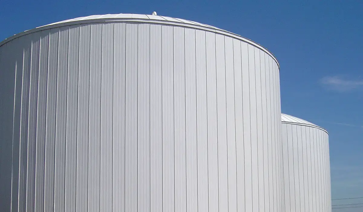 insulated storage tanks